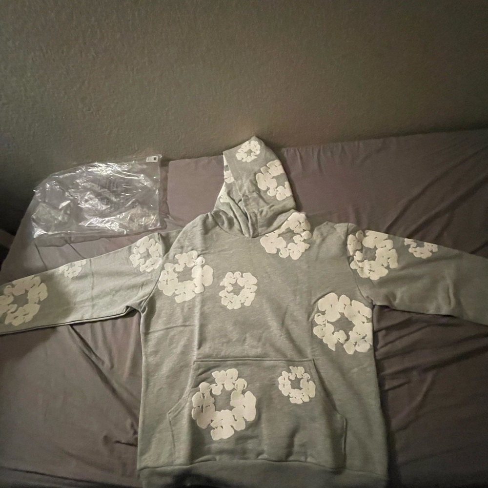 GREY DENIM TEARS SWEATER